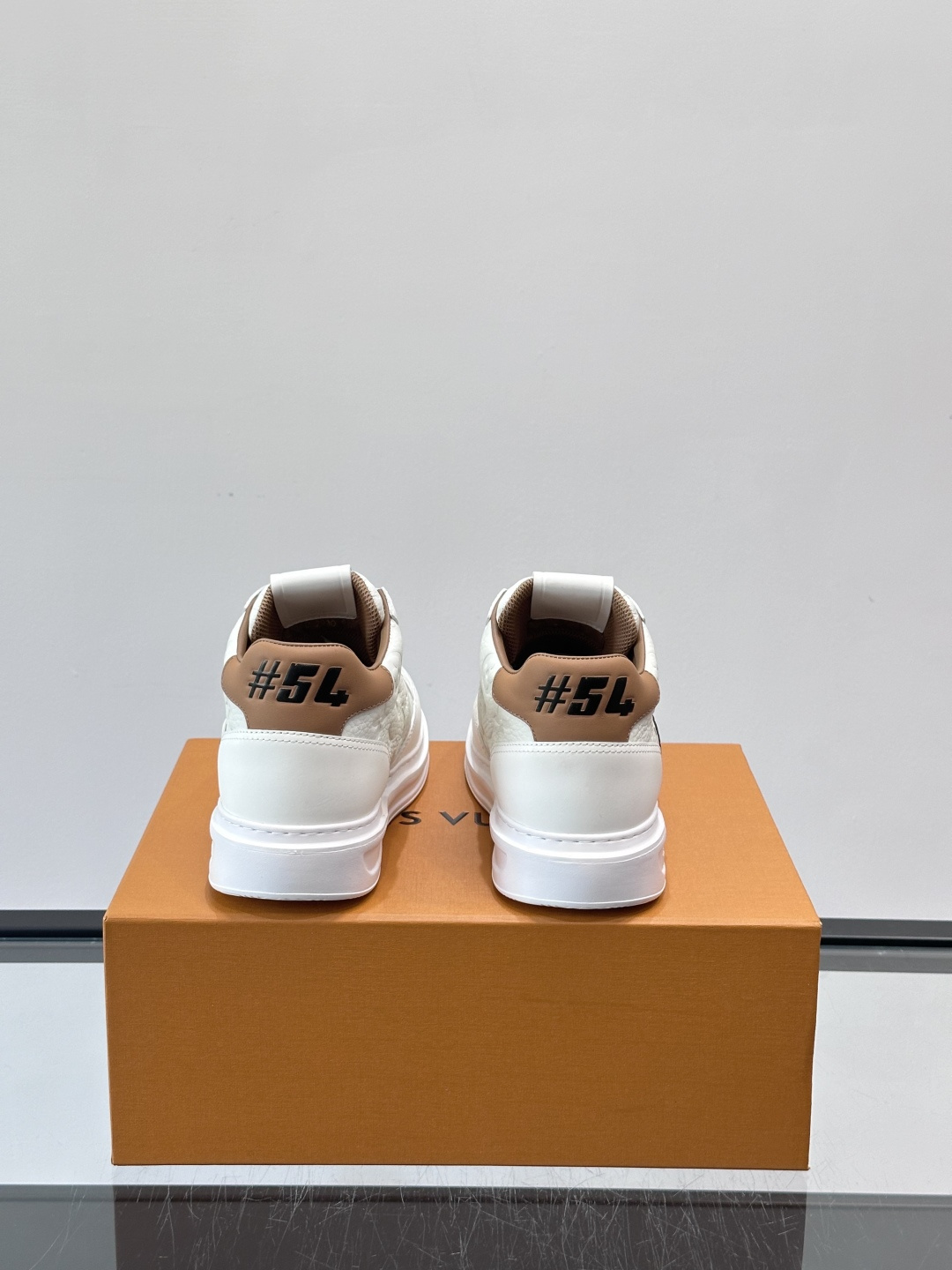 LV